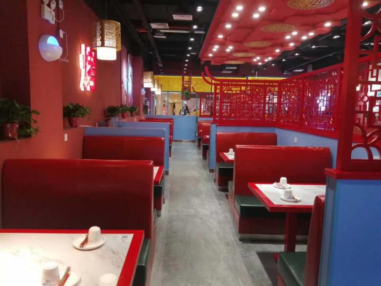 20200907/5f5584ab19062.jpg 西安饞火爐魚餐桌椅定做.jpg