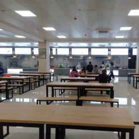 咸陽(yáng)職業(yè)技術(shù)學(xué)院食堂餐桌椅沙發(fā)卡座交貨實(shí)拍