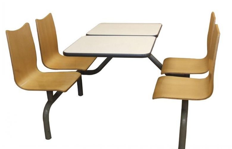 20201230/5fec26ea5c1da.jpg 實(shí)拍西安餐桌椅批發(fā)市場.jpg