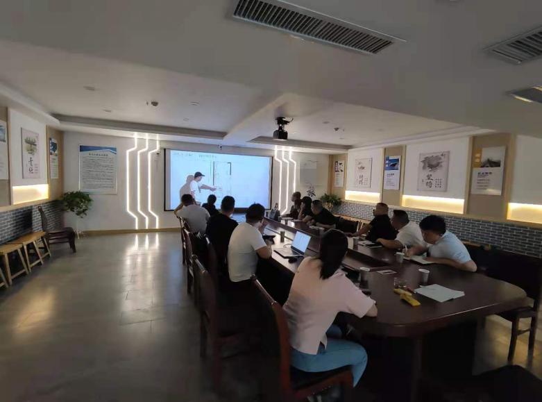 20210604/60b9ab6a9daf2.jpg 西安酒店家具廠開會討論Moxy方案.jpg