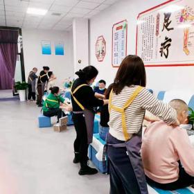 西安西咸新區(qū)某修腳店手動足療沙發(fā)交貨完畢