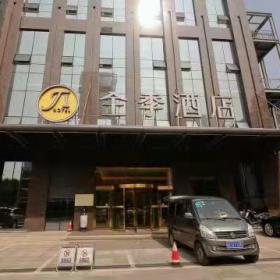 西安定制家具廠：洛陽(yáng)全季酒店家具成功案例