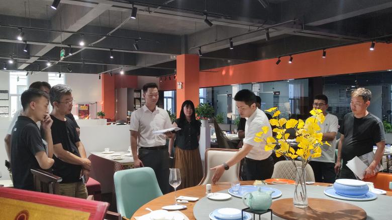 20230804/64cc9c33d83c9.jpg 邊佳偉經(jīng)理獎金展廳酒店家具產(chǎn)品知識.jpg